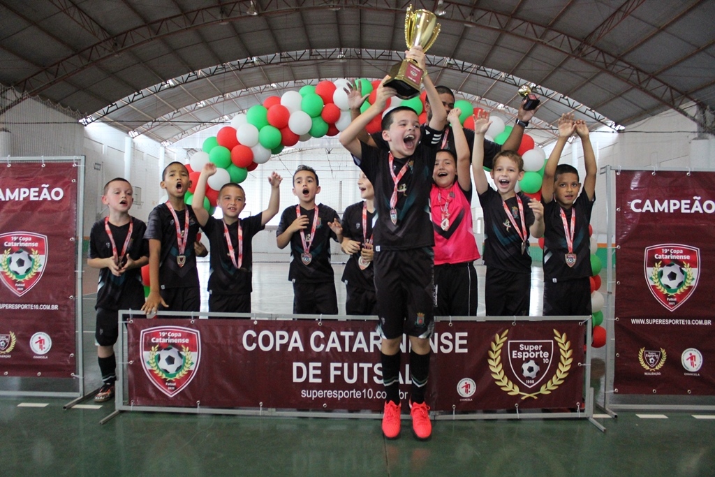 Rodeio Futsal ganha na Sub-08