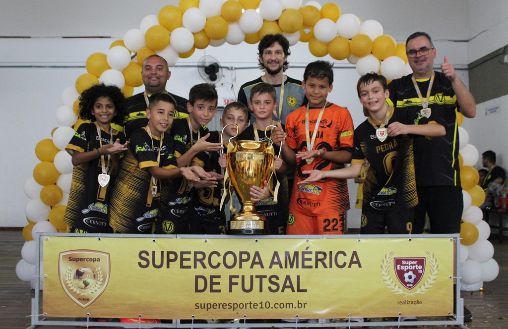 Sub-10: Veterana leva a taça para Joinville