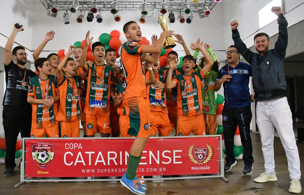 Sub-15 fica com o Abut Monte Alegre de Camboriú