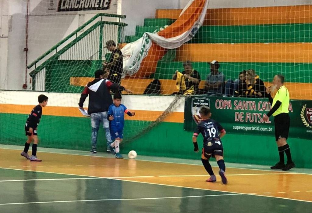 Confira o resultado dos jogos da 1ª fase da Copa Santa Catarina de Futsal  sub 8. - Elase