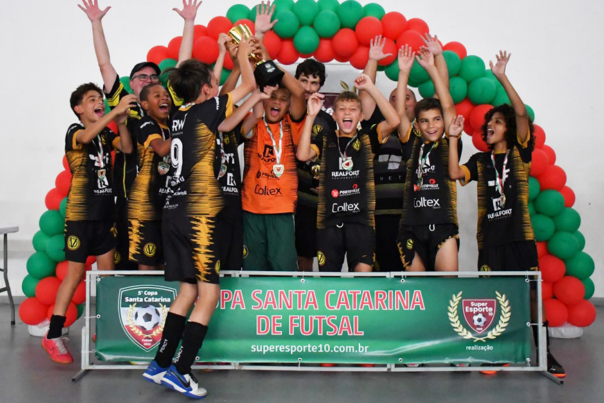 Na Sub-11, Veterana de Joinville vence Elase e é a campeã