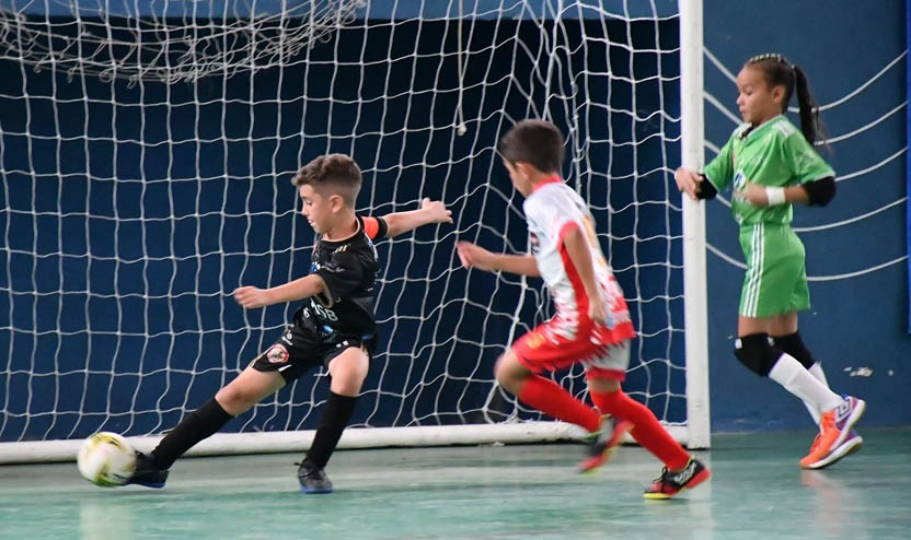 Primeiro dia teve jogos em duas cidades