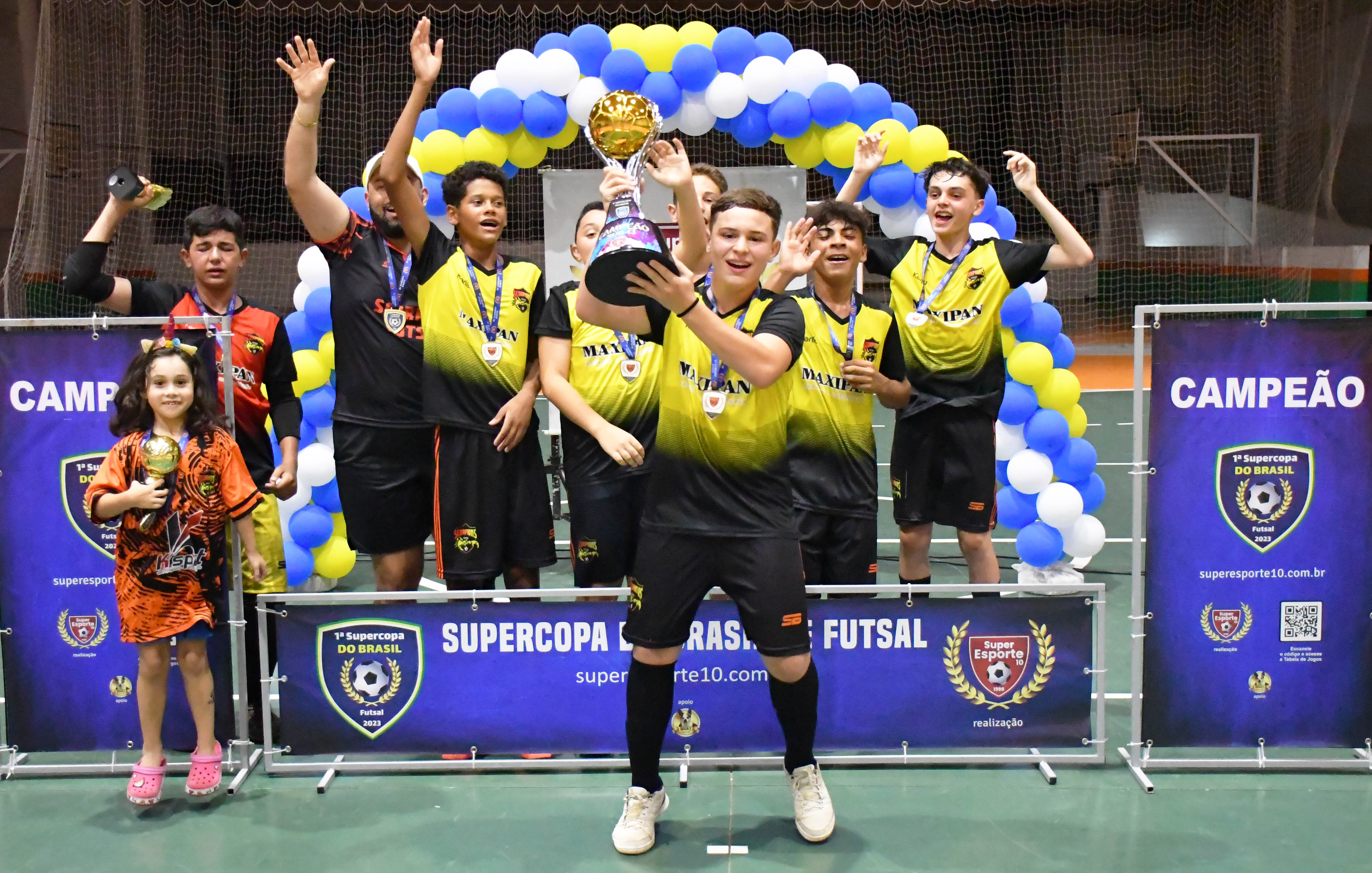 Scorpions, também de Arapongas, leva a Sub-13