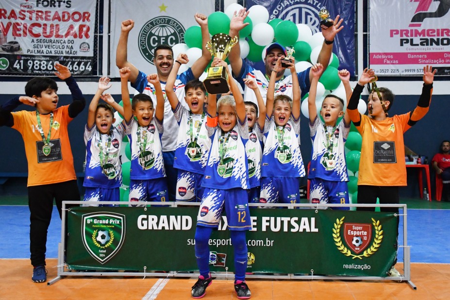 Palhoça goleia e conquista a categoria Sub-08