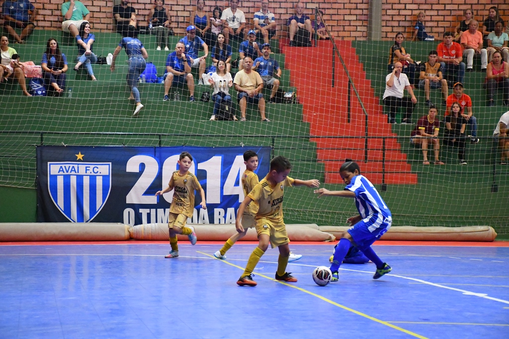 Sub-10 define classificados para a 3ª fase