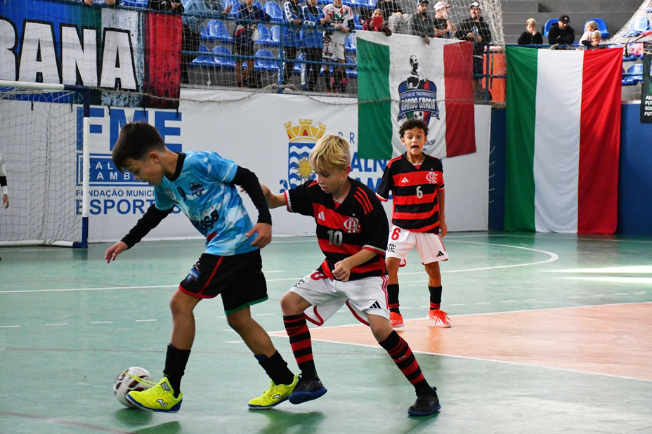 Segundo dia tem jogos em mais cinco ginásios