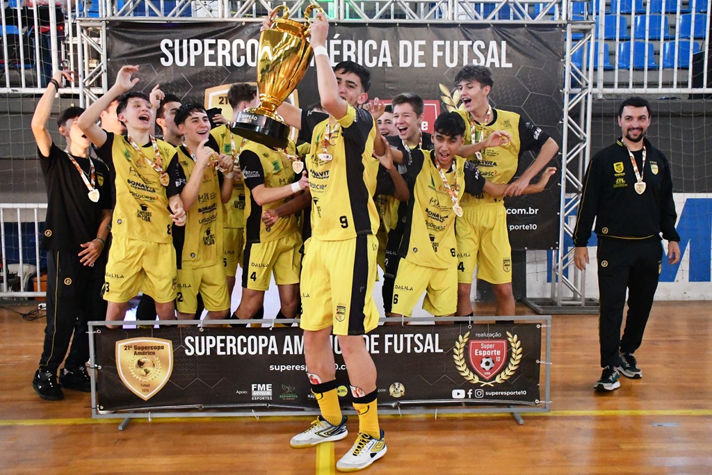 Jaraguá leva a taça na categoria Sub-15