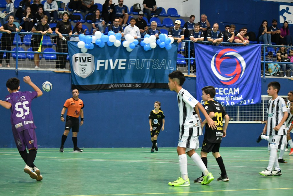 Subs-11, 12 e 13 estão decidindo em Balneário Camboriú